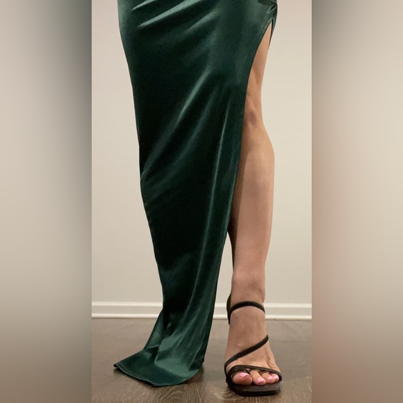 “Moscato Please” Maxi Dress — Hunter 💎 Size Medium 💎 Gorgeous 💎 Fashion Nova - Picture 6 of 16